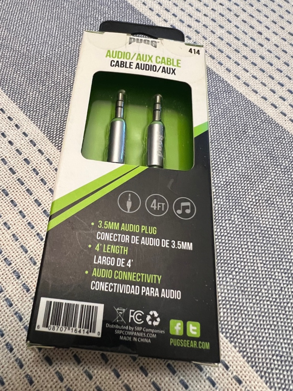 3.5mm Audio/Aux Cable in Silver and Green